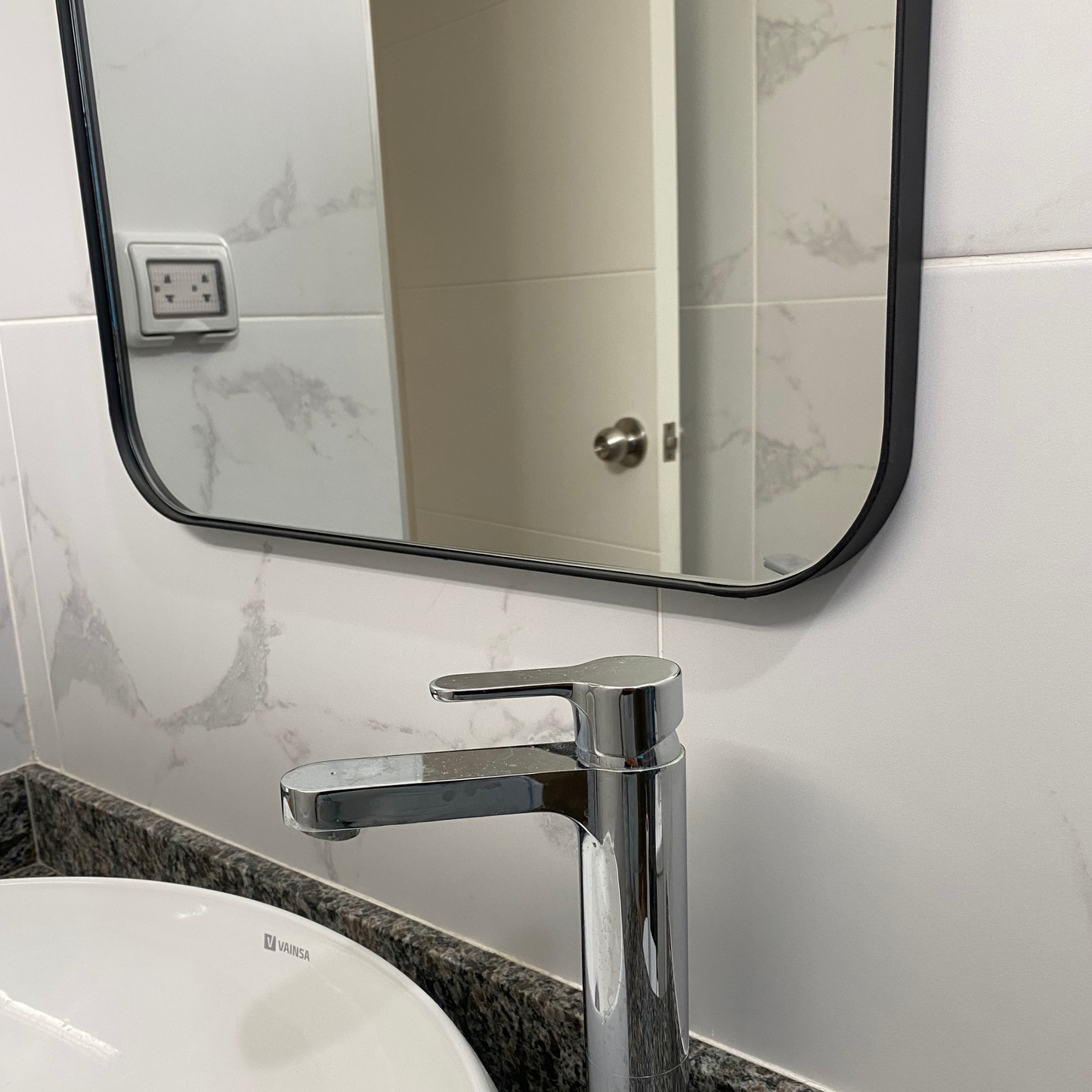 Espejo Rectangular Negro para Baño 60x80cm | Marco Metal | WellHome